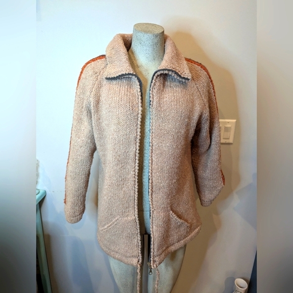 Wool zip up Cardigan jacket with fleece lining. 100% wool size L by Laundromat - Picture 10 of 11